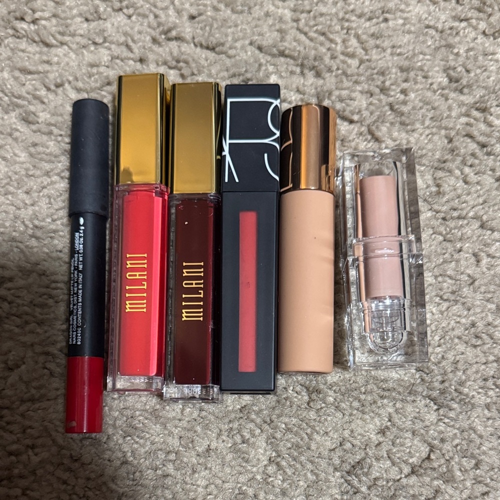 Makeup Bundle - Picture 11 of 16